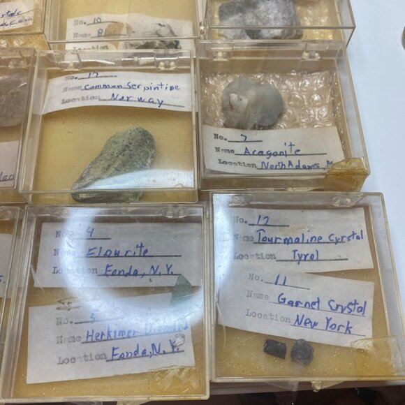 Tiny Crystal and Mineral Lot, Assorted Mixed Crystals and Minerals in case - Picture 4 of 8